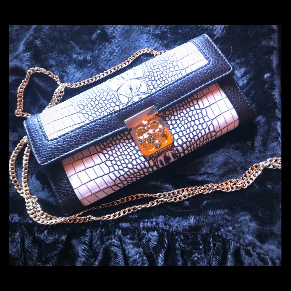 Croc Embossed Clutch
